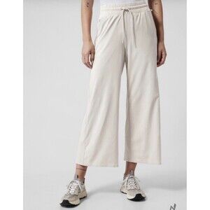 Athleta Avenue Wide Leg Crop Pant Cream, Size 14 NWOT